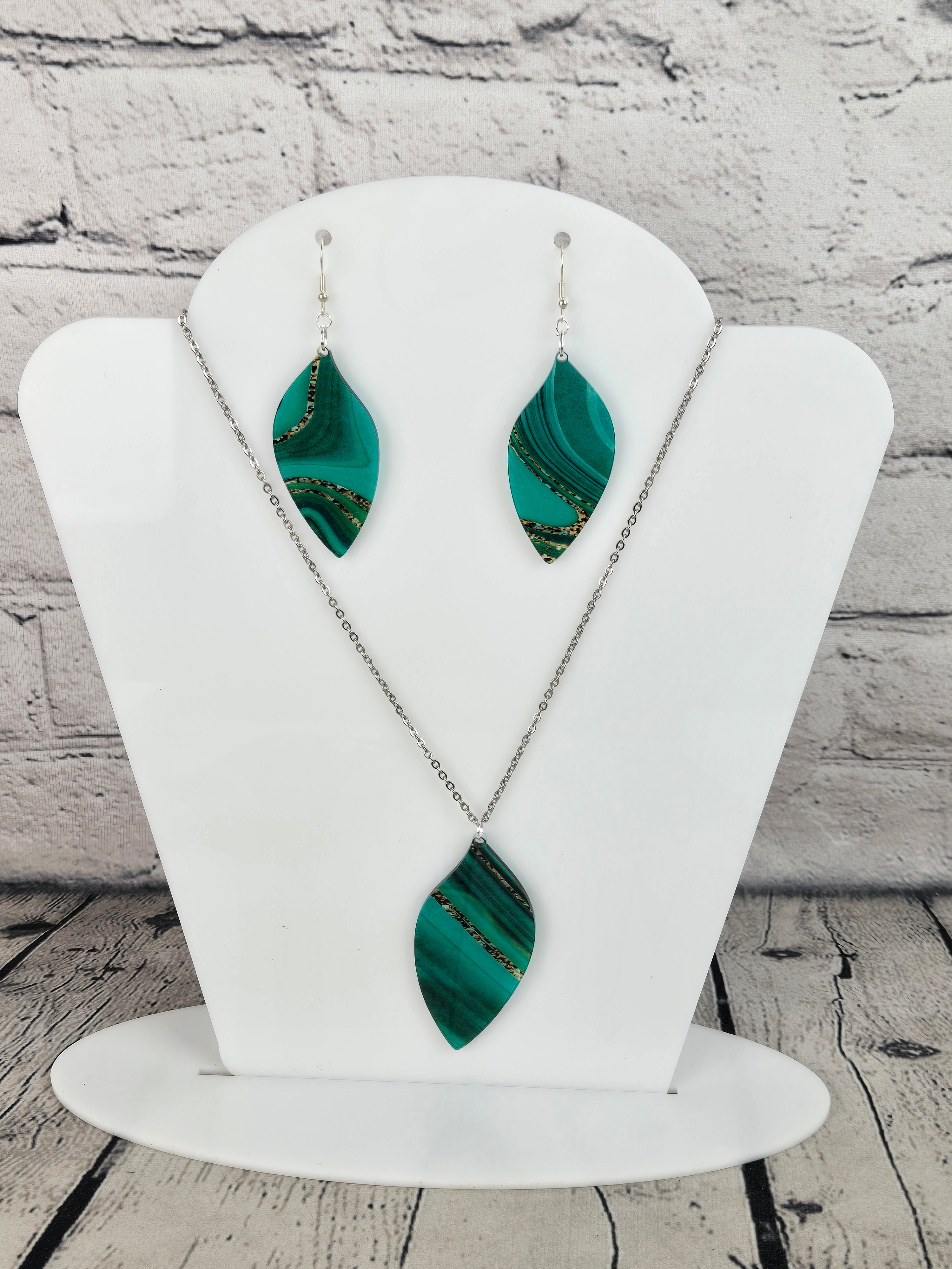 Shannon Lee Signature Acrylic Jewelry Set | Earrings & Necklace